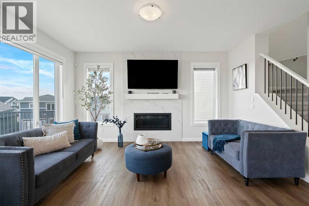 Single Family House for Sale in  Creekstone Way SW Pine Creek Calgary 