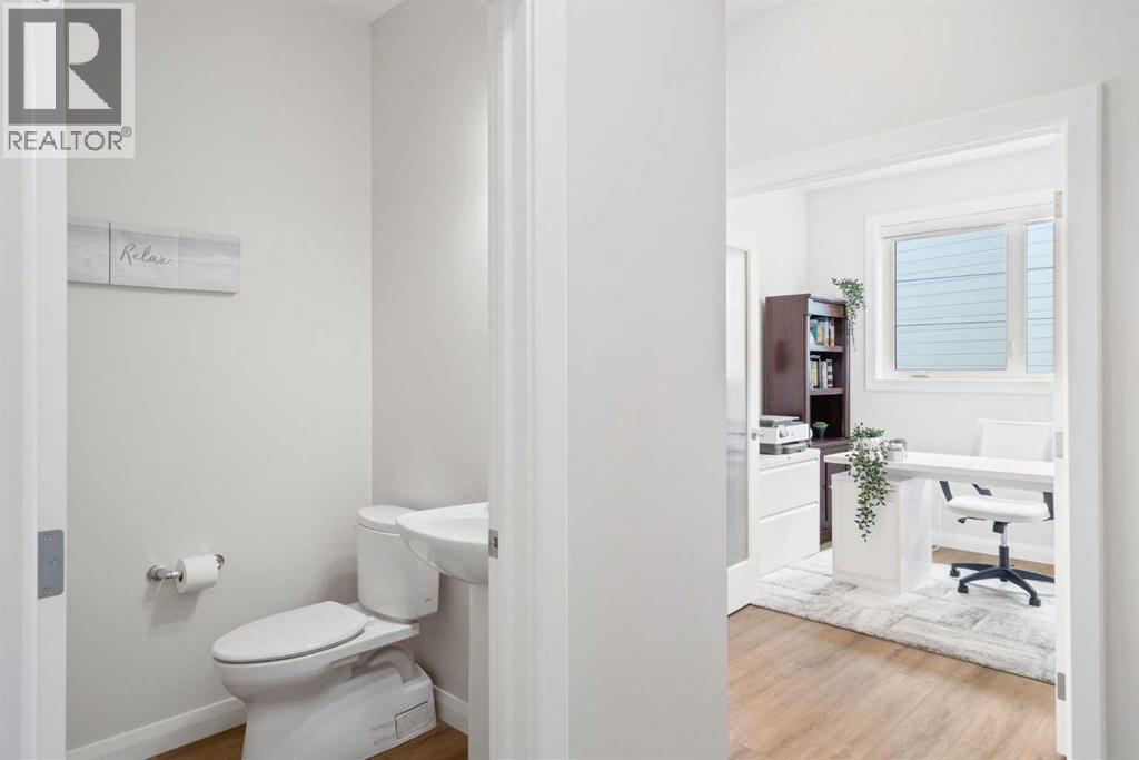 Single Family House for Sale in  Creekstone Way SW Pine Creek Calgary 