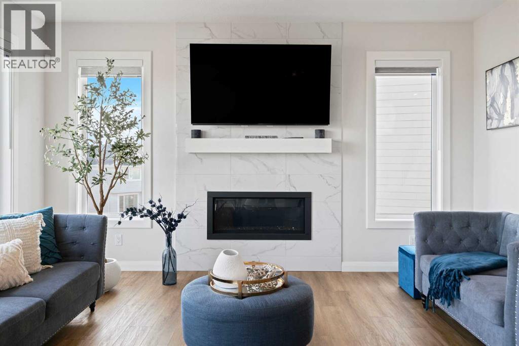 Single Family House for Sale in  Creekstone Way SW Pine Creek Calgary 