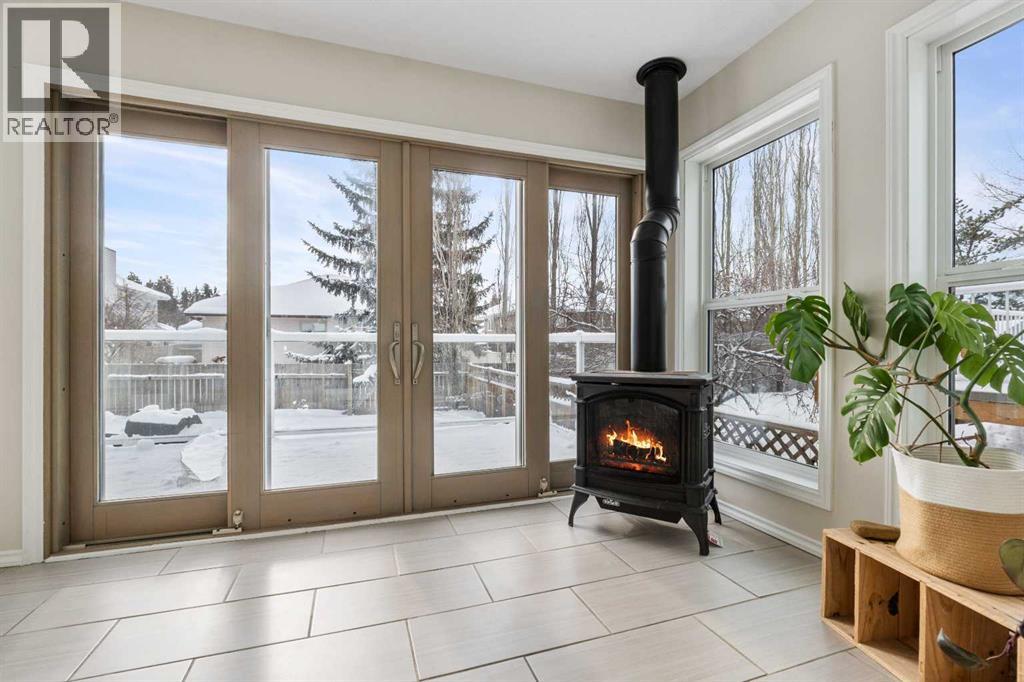 27 Park Circle - Photo 4 of 32, Whitecourt, Alberta