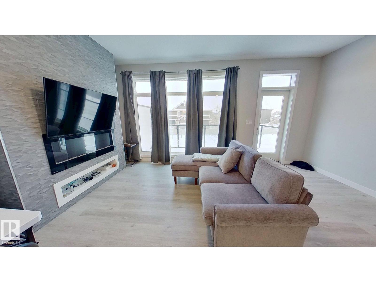 
          10 50 EBONY BV
            <br/>
            <span>Sherwood Park</span>
            , 
            <span>AB</span>
             <span>T8H2X4</span>
        