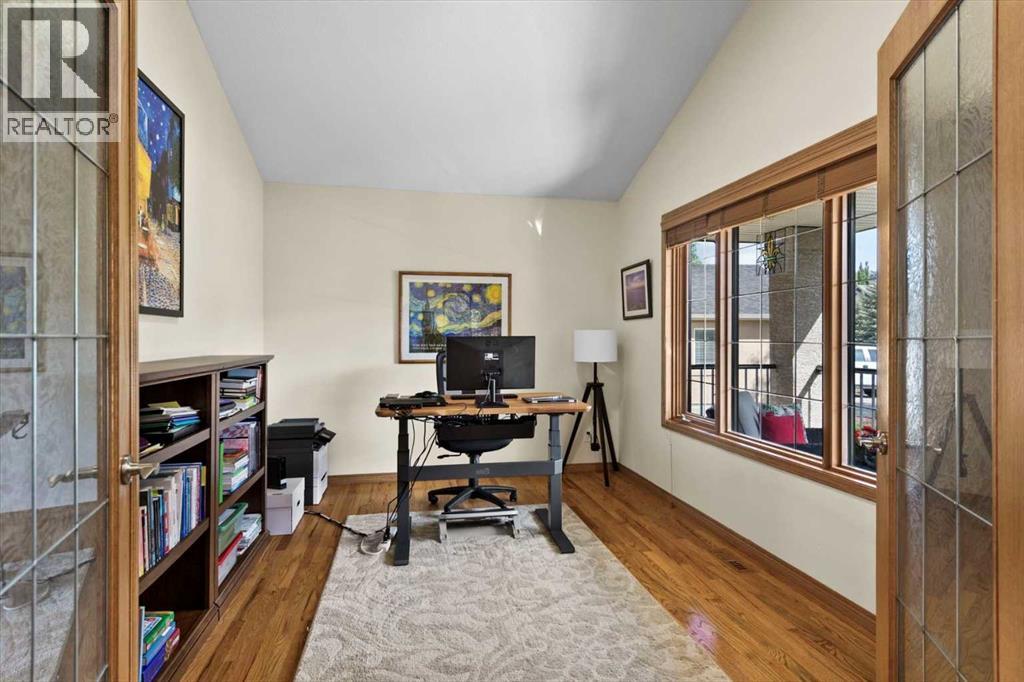 180 Gleneagles View, Cochrane