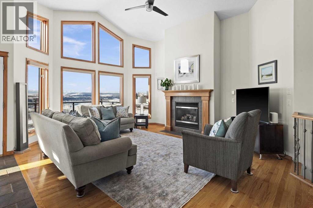 180 Gleneagles View, Cochrane