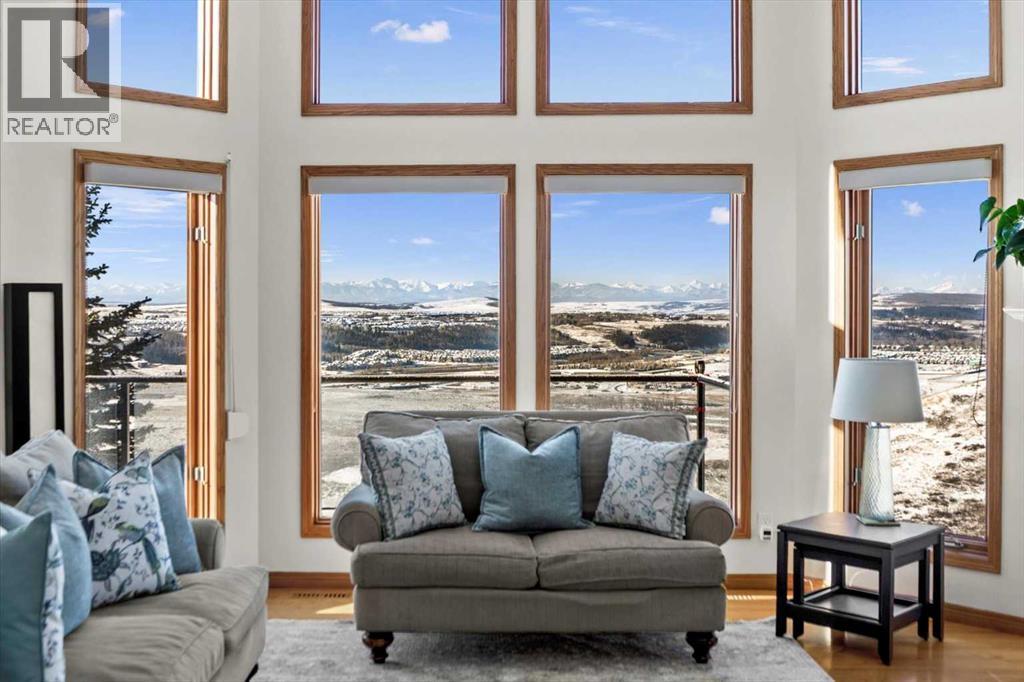 180 Gleneagles View, Cochrane