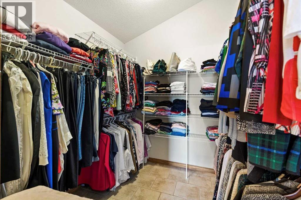 180 Gleneagles View, Cochrane