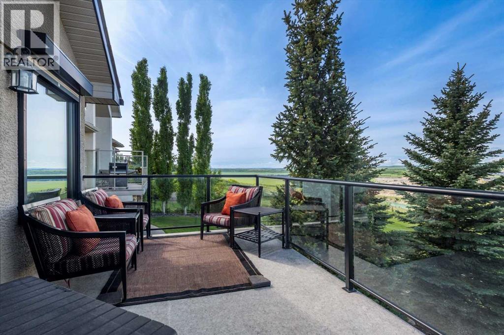 180 Gleneagles View, Cochrane