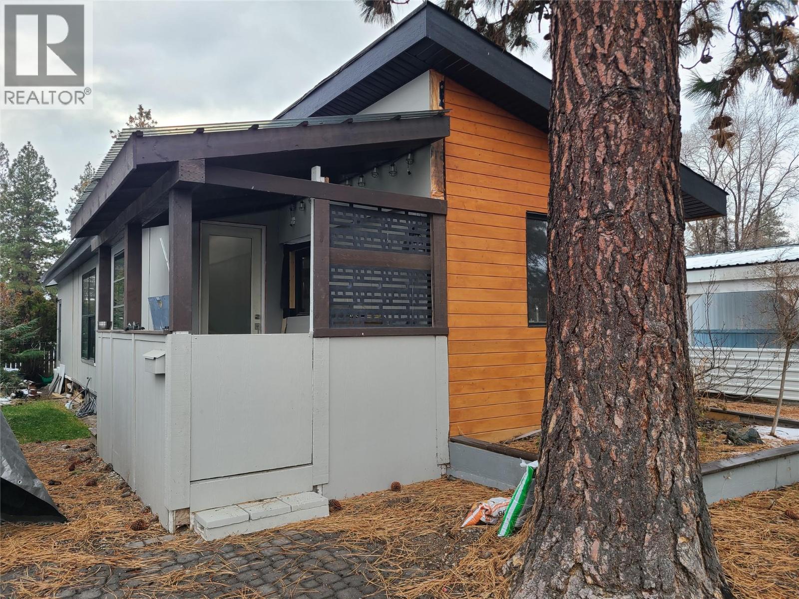 1999 Highway 97S Unit# 14, Kelowna