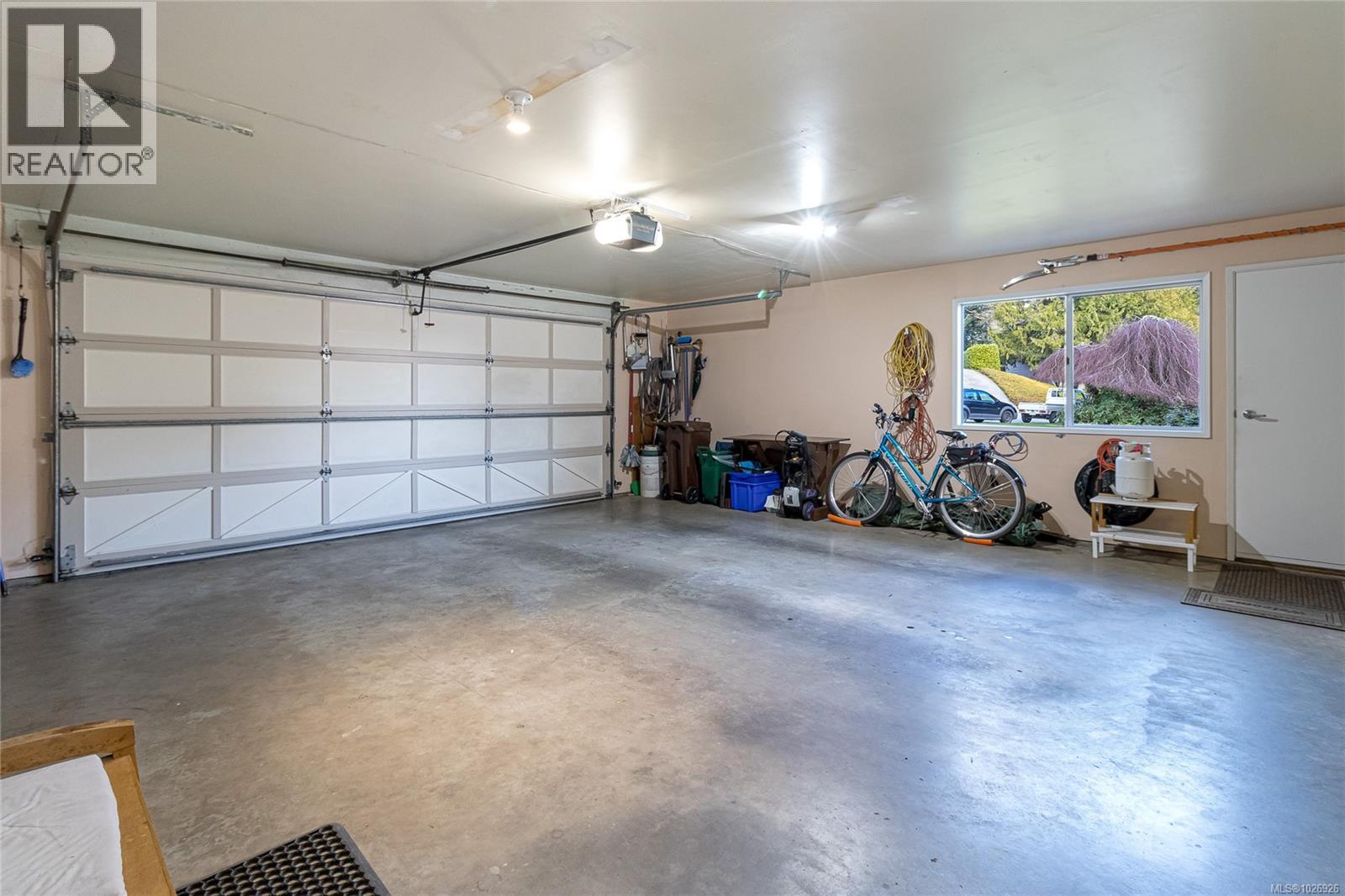 1751 Spieden Pl, North Saanich