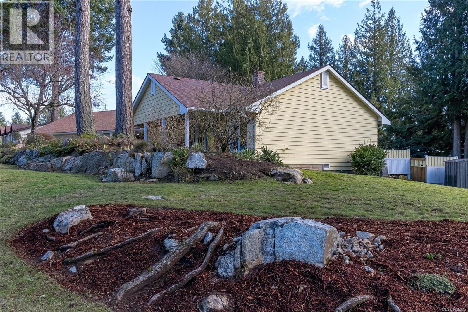 1751 Spieden Pl, North Saanich