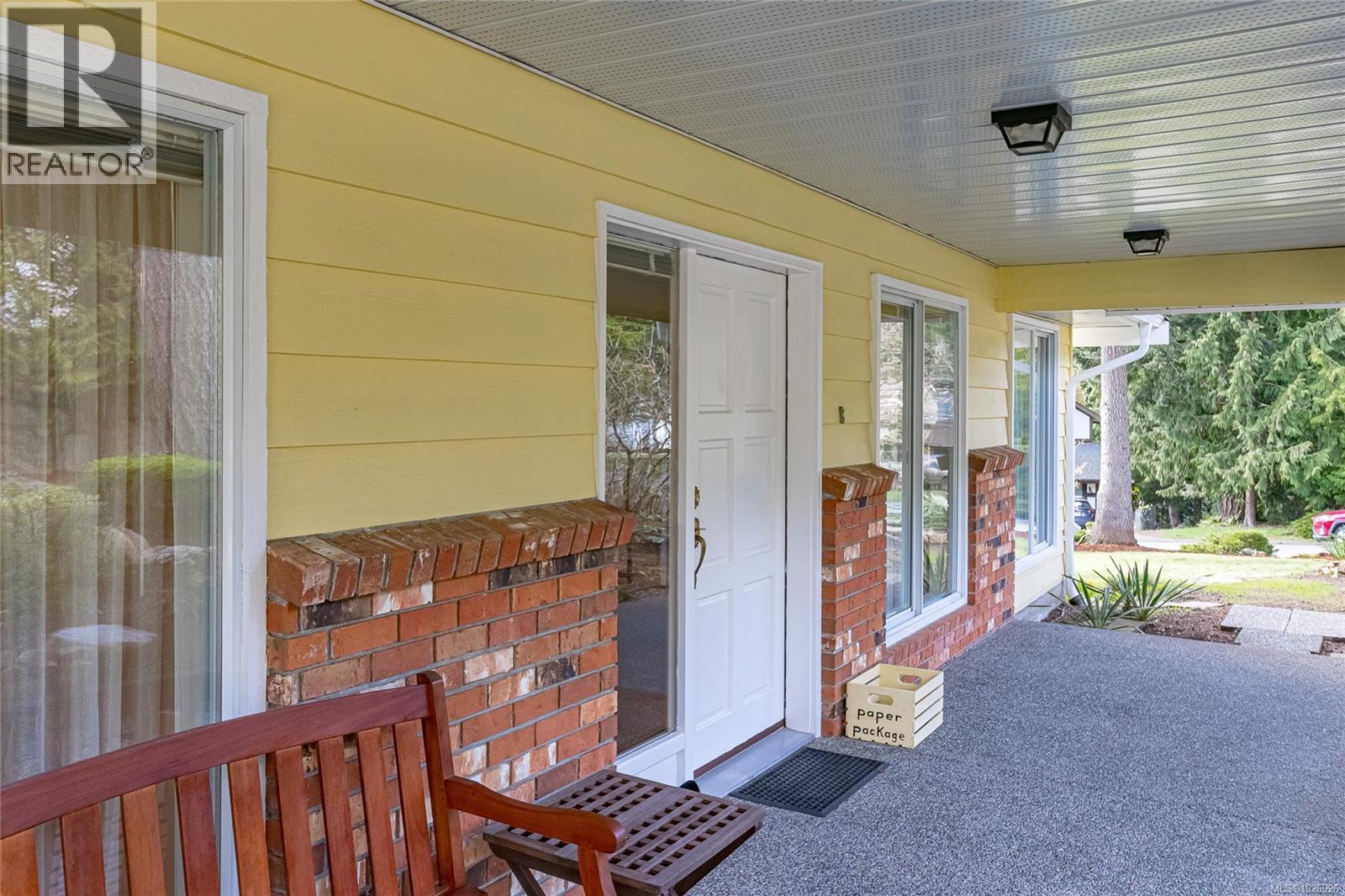 1751 Spieden Pl - Photo 3 of 34, North Saanich, British Columbia