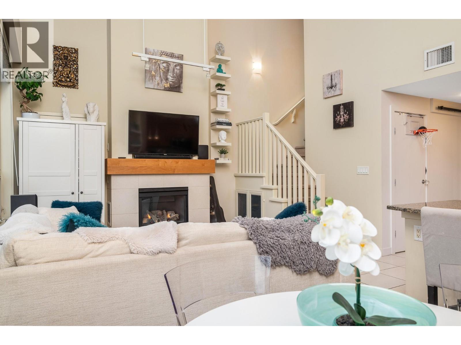 7343 Okanagan Landing Road Unit# 2405, Vernon