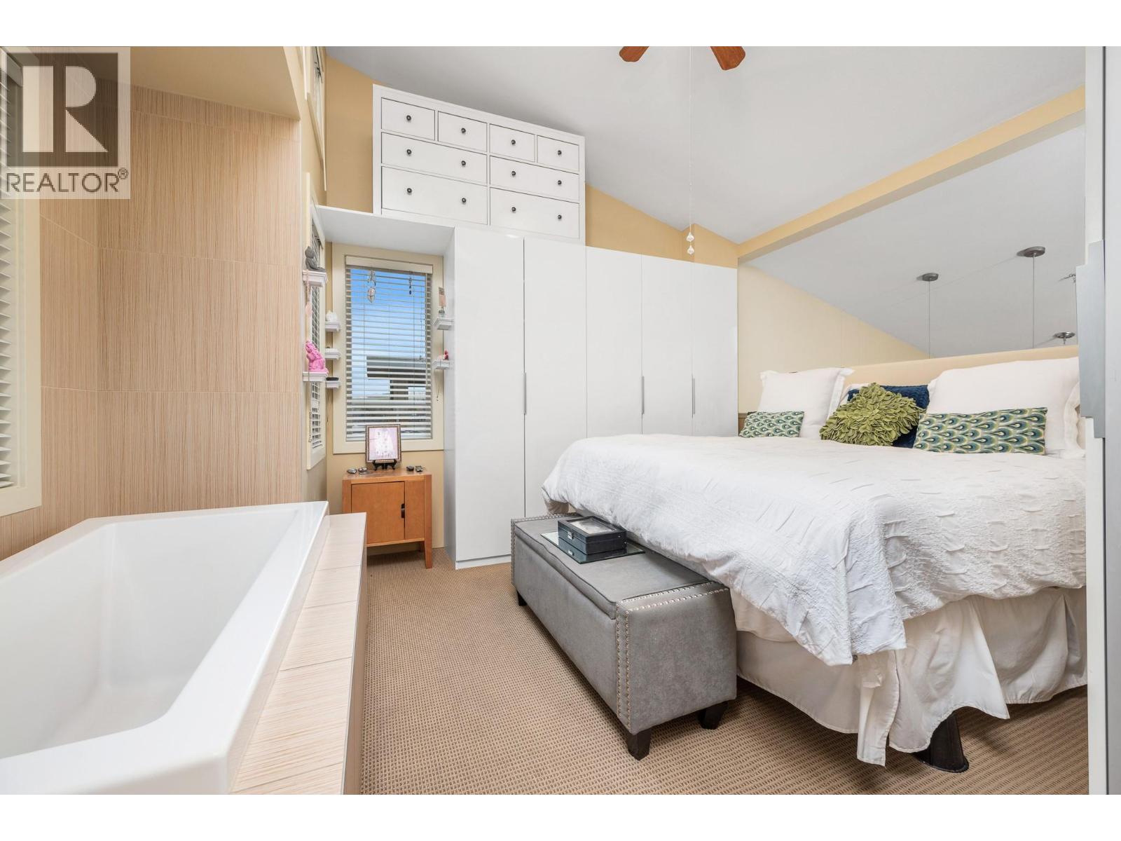 7343 Okanagan Landing Road Unit# 2405, Vernon