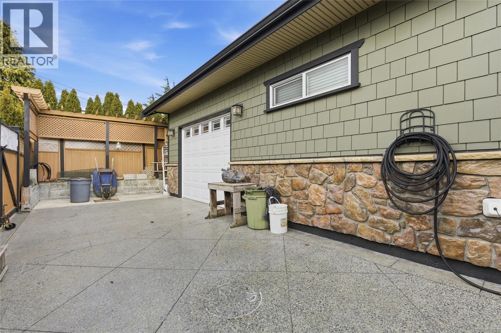  196 Homer Road, Saanich