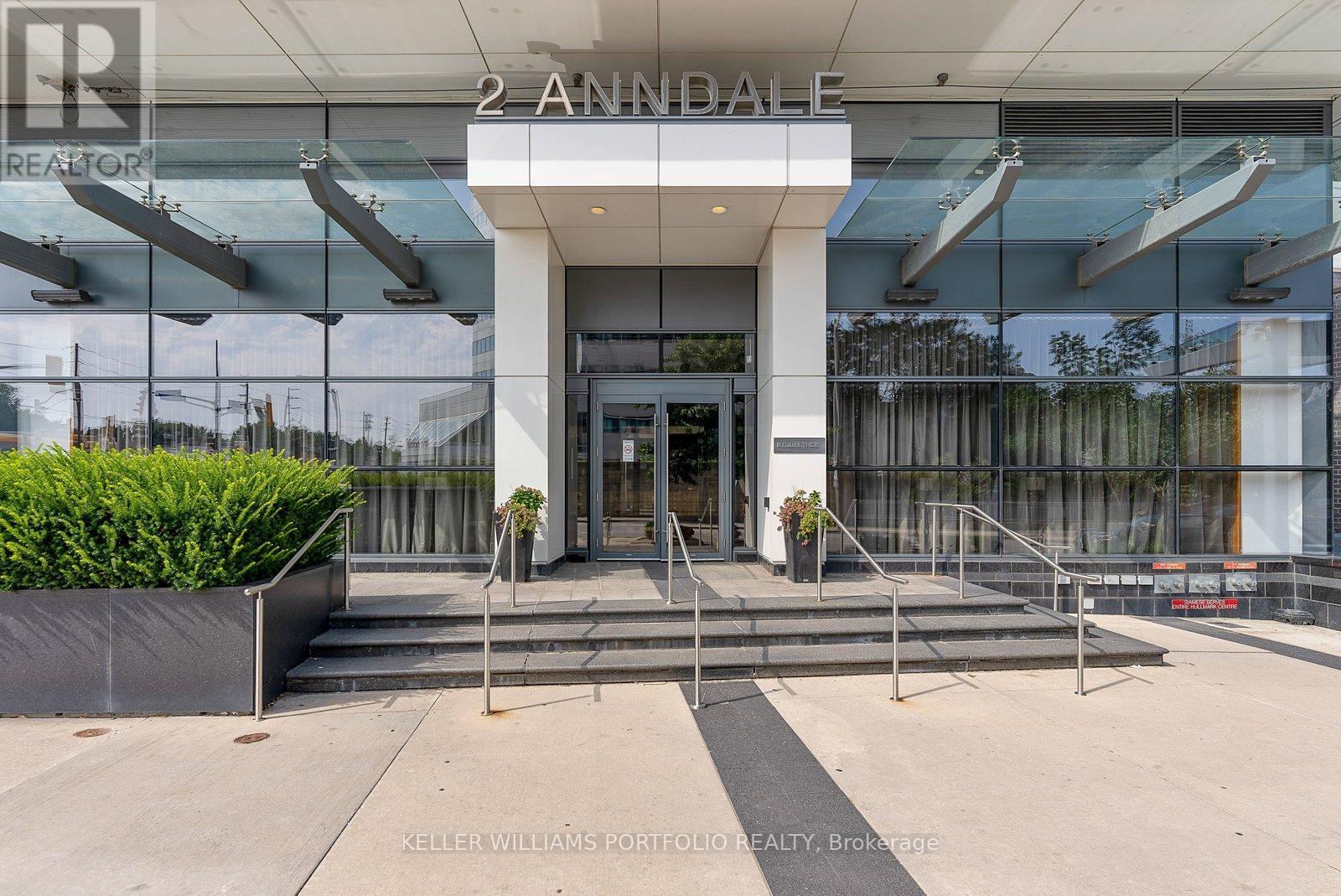 210 - 2 ANNDALE DRIVE - Photo 2 of 38, Toronto (Willowdale East), Ontario