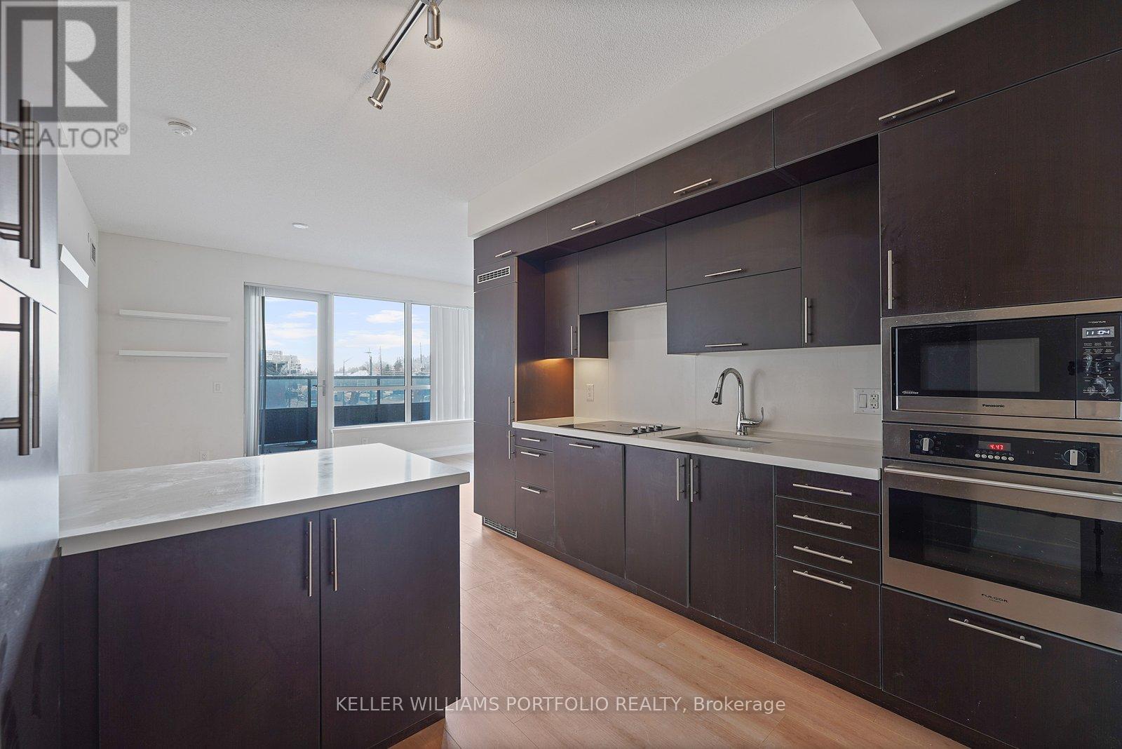 210 - 2 ANNDALE DRIVE - Photo 5 of 38, Toronto (Willowdale East), Ontario