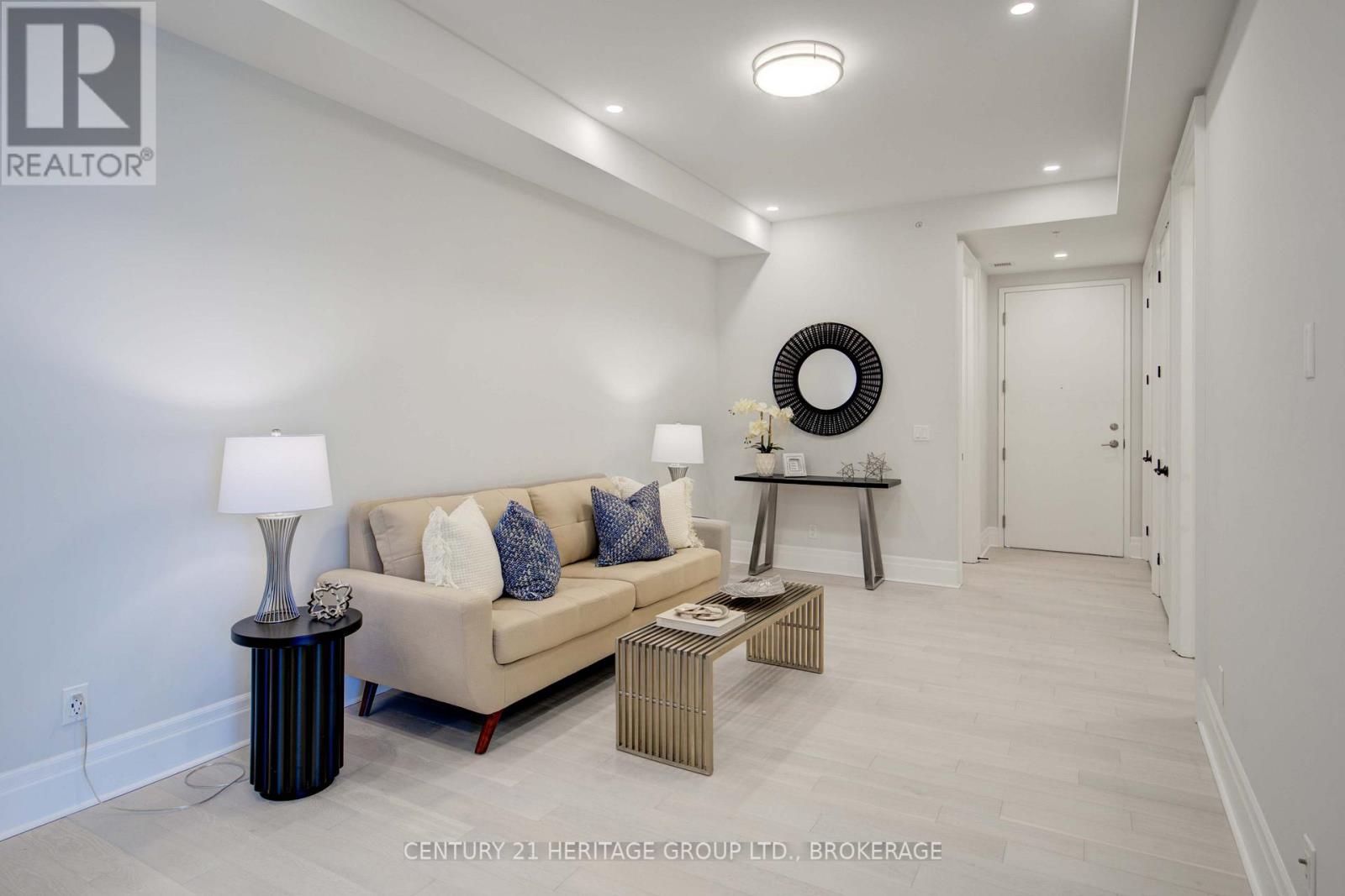 607 - 129 SOUTH STREET - Photo 2 of 49, Gananoque, Ontario