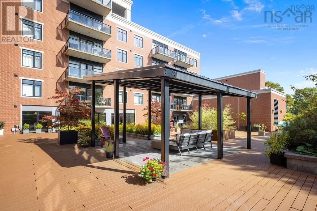 Property 30 of 32 of 302 1990 Vernon Street