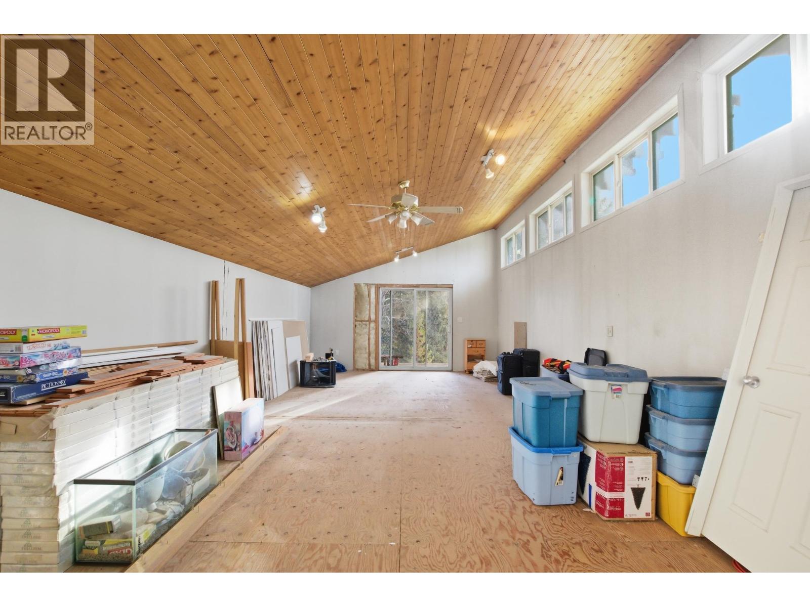 6391 HOUSEMAN ROAD - 23