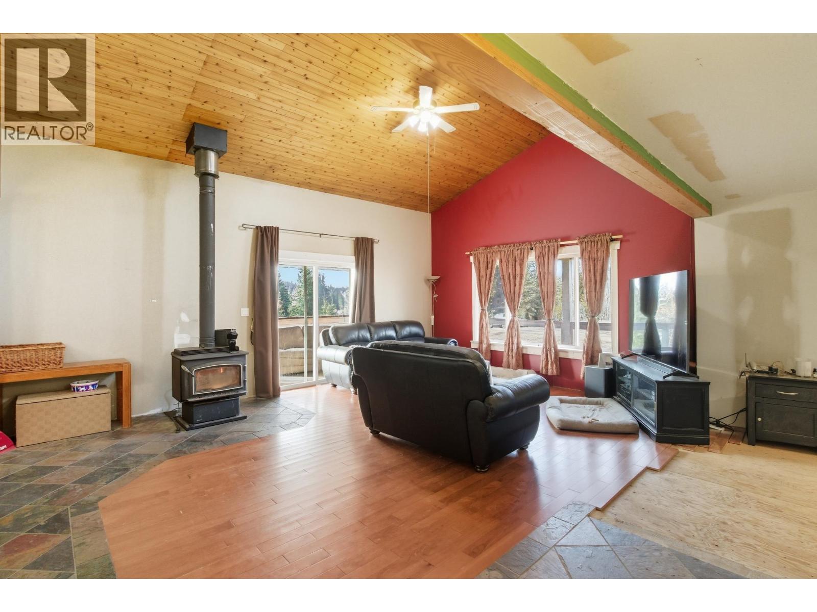 6391 HOUSEMAN ROAD - 28