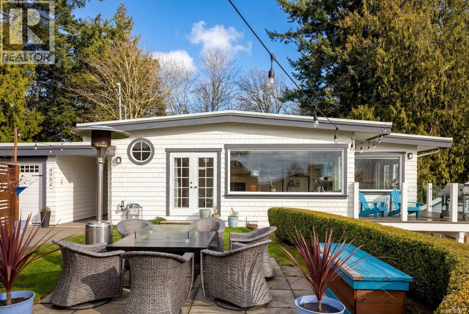  4984 Georgia Park Terrace, Saanich