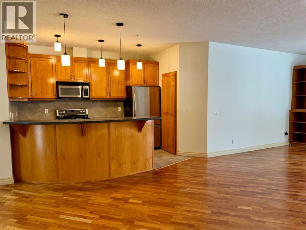 Single Family House for Sale in   Hemlock Crescent SW Spruce Cliff Calgary 