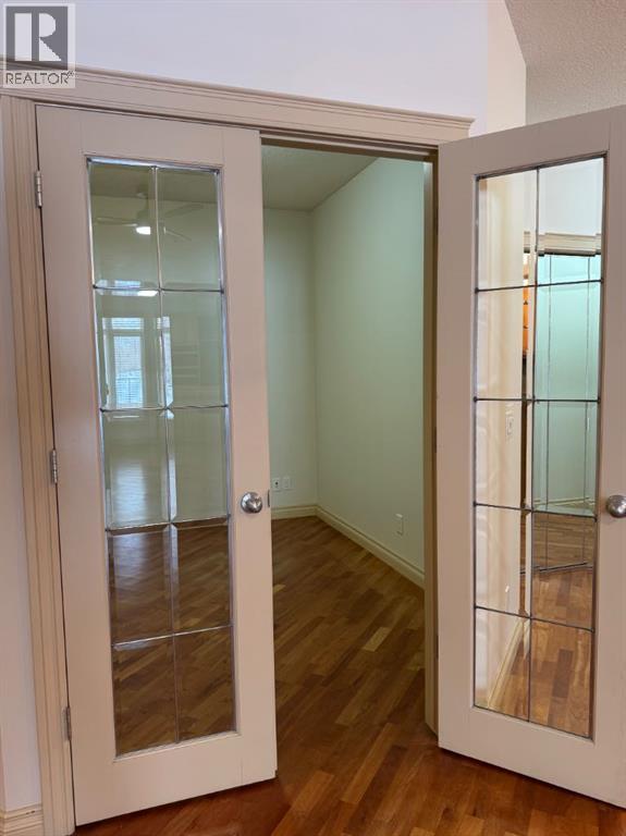 Single Family House for Sale in   Hemlock Crescent SW Spruce Cliff Calgary 