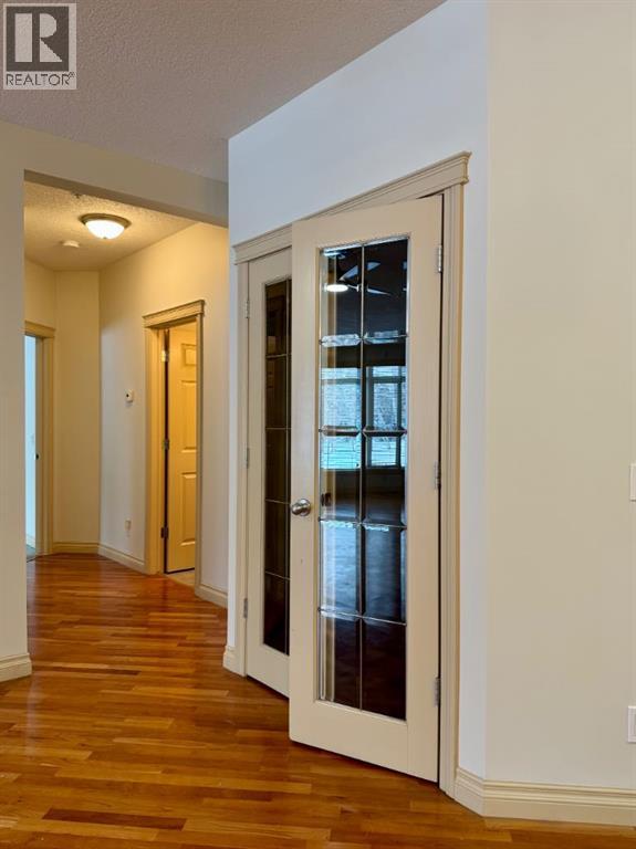 Single Family House for Sale in   Hemlock Crescent SW Spruce Cliff Calgary 