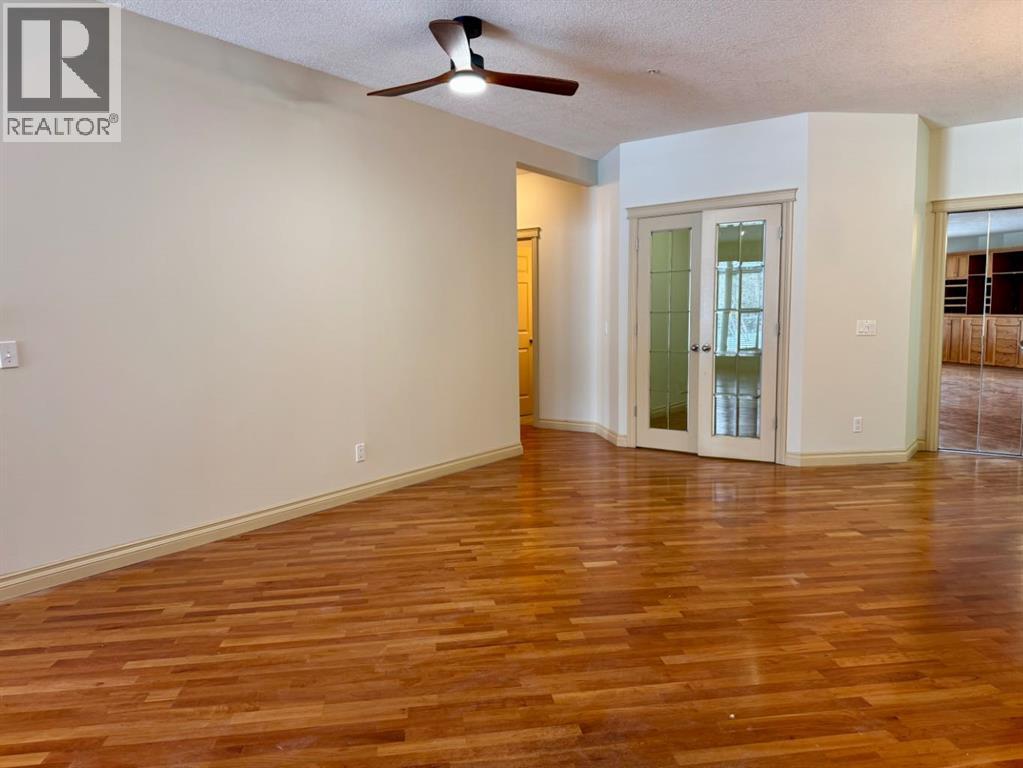 Single Family House for Sale in   Hemlock Crescent SW Spruce Cliff Calgary 