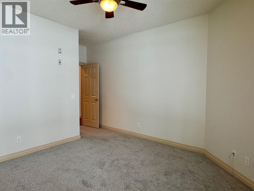 Single Family House for Sale in   Hemlock Crescent SW Spruce Cliff Calgary 