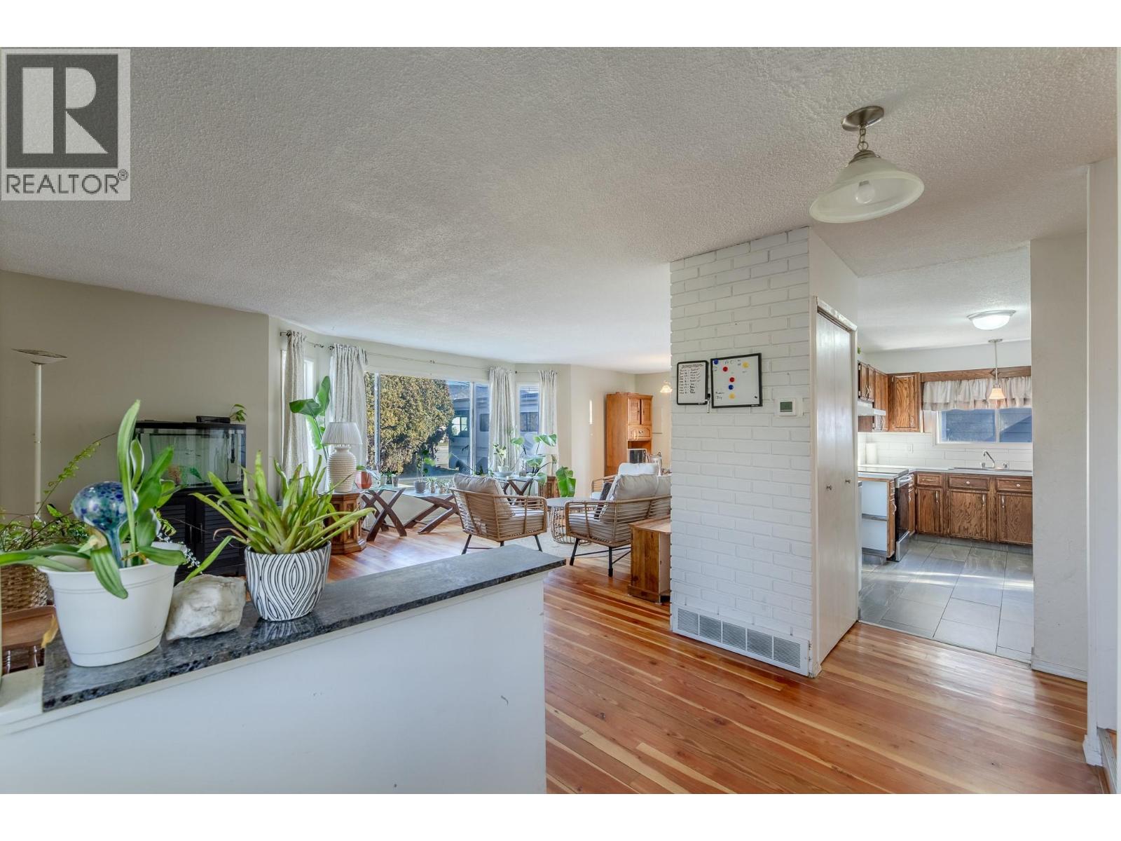 376 Green Avenue W, Penticton