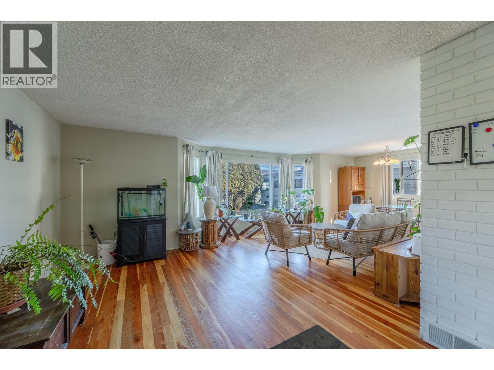 376 Green Avenue W, Penticton