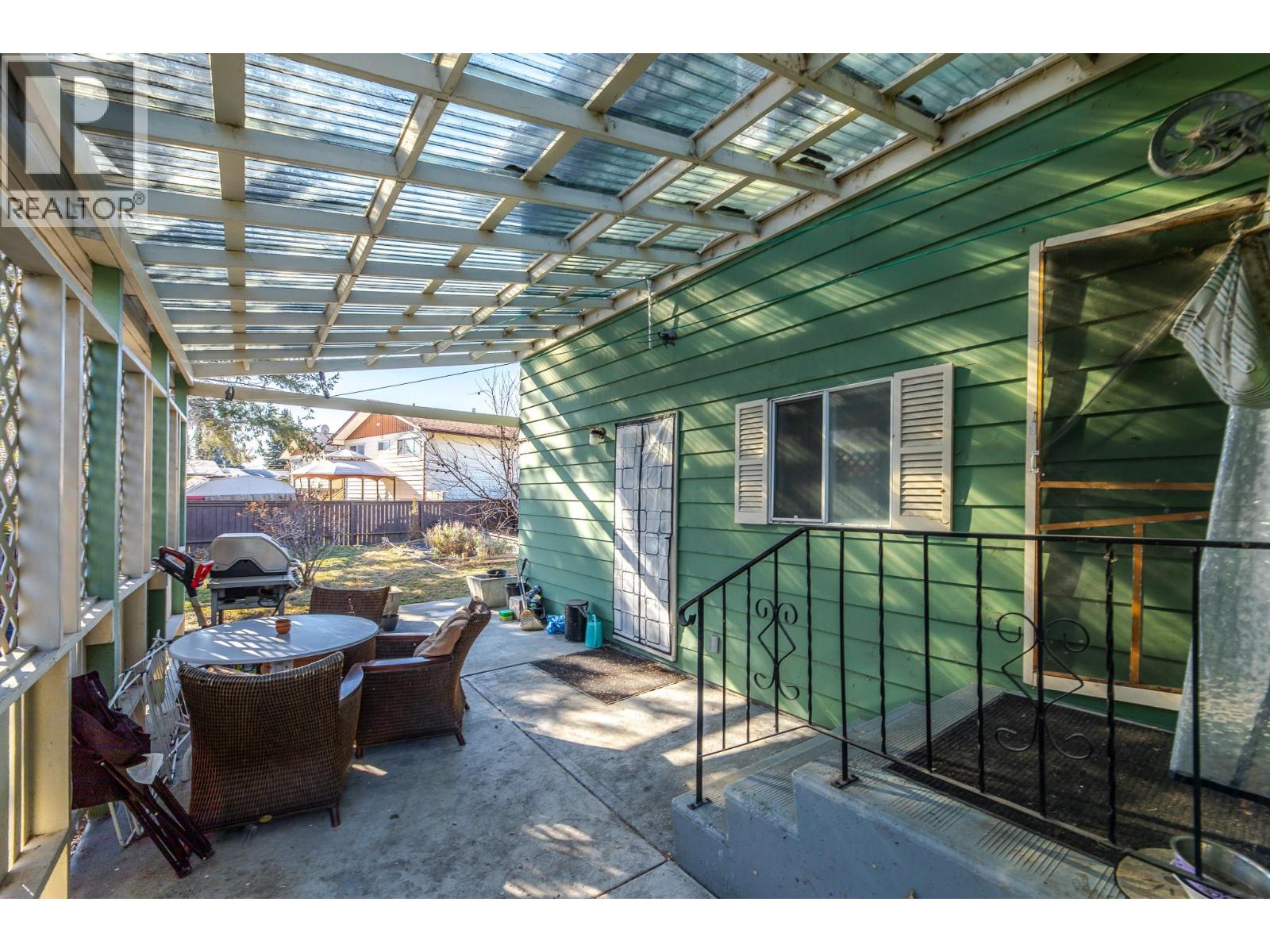 376 Green Avenue W, Penticton