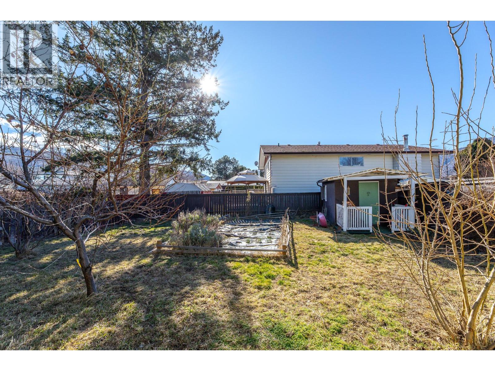 376 Green Avenue W, Penticton