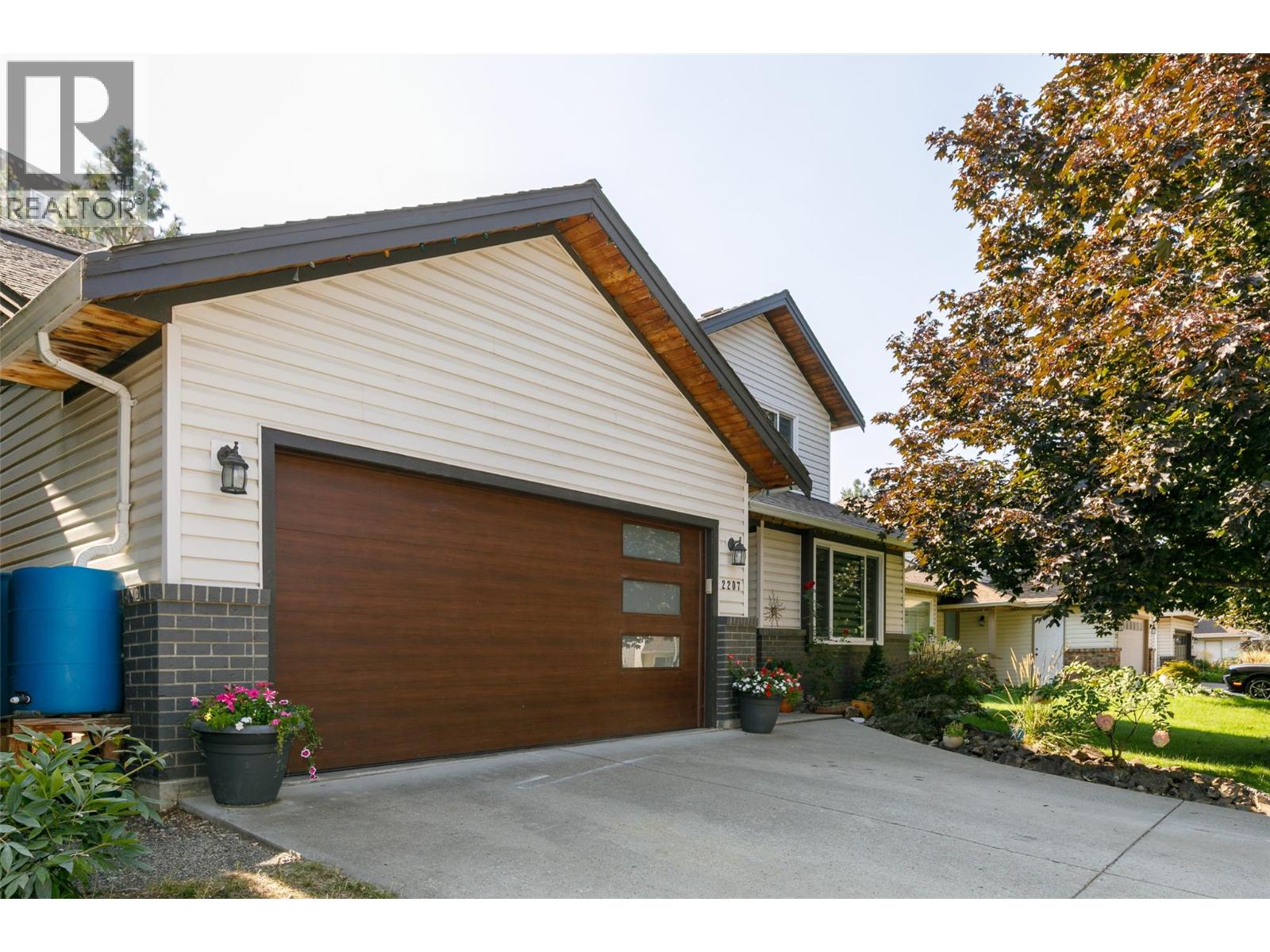 2207 Shannon Ridge Drive, West Kelowna