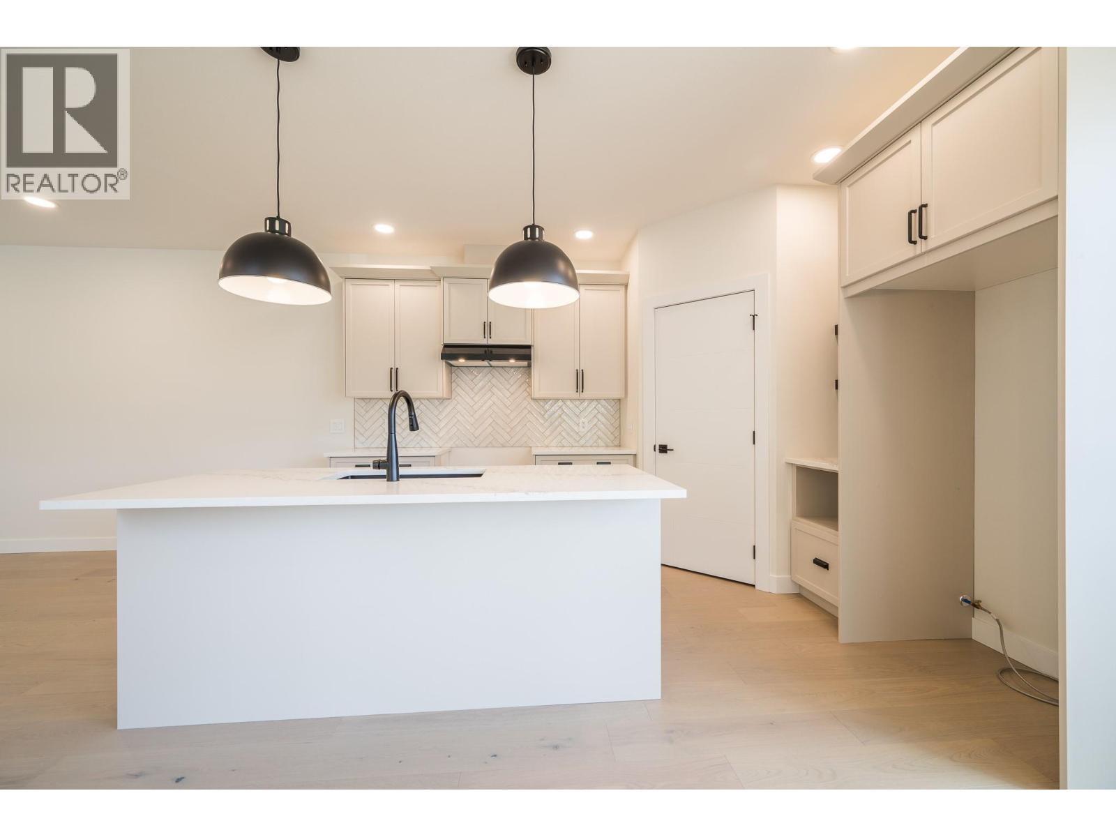 3228 BANK Road, Kamloops