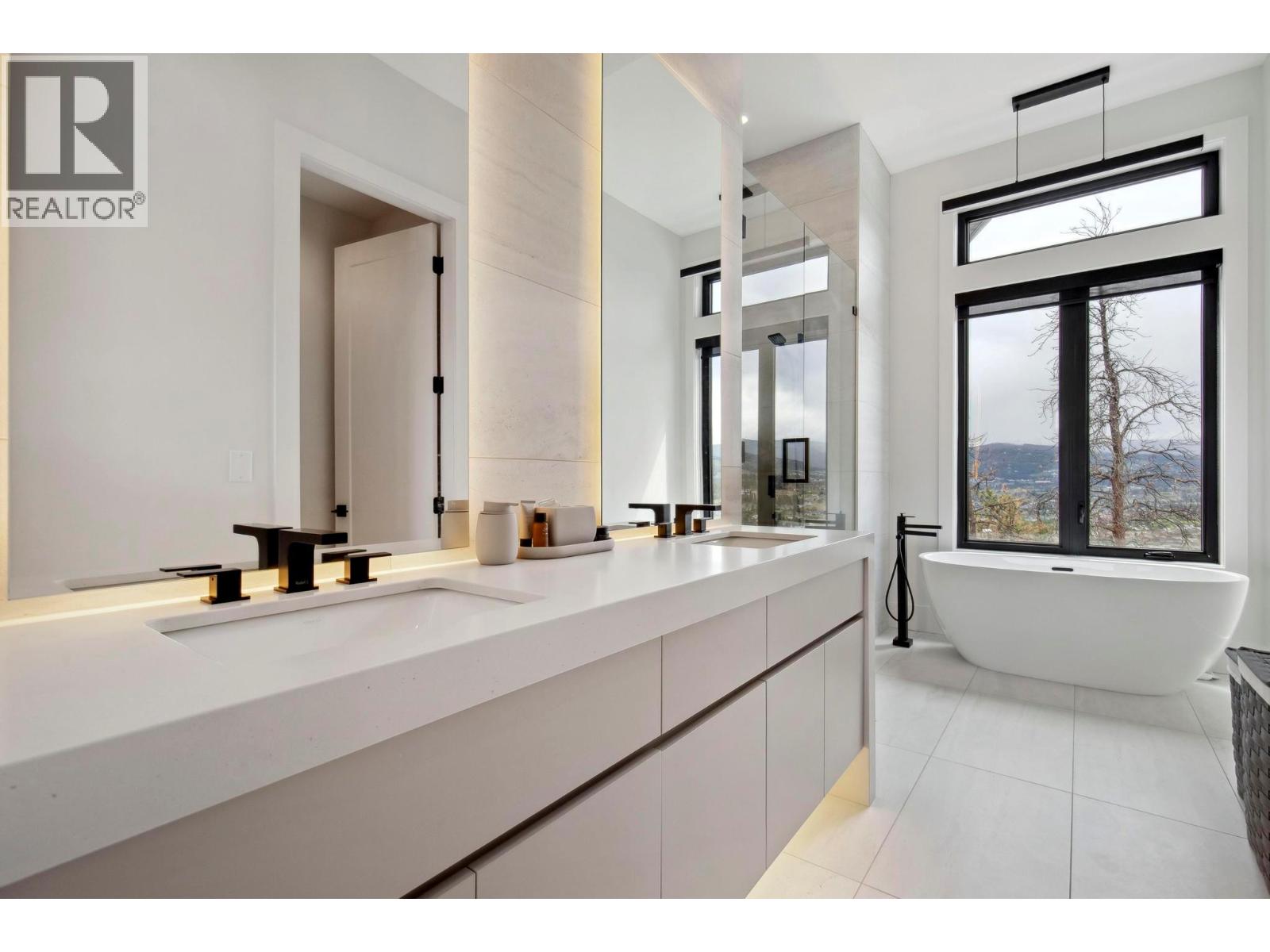  1561 Cabernet Court, West Kelowna