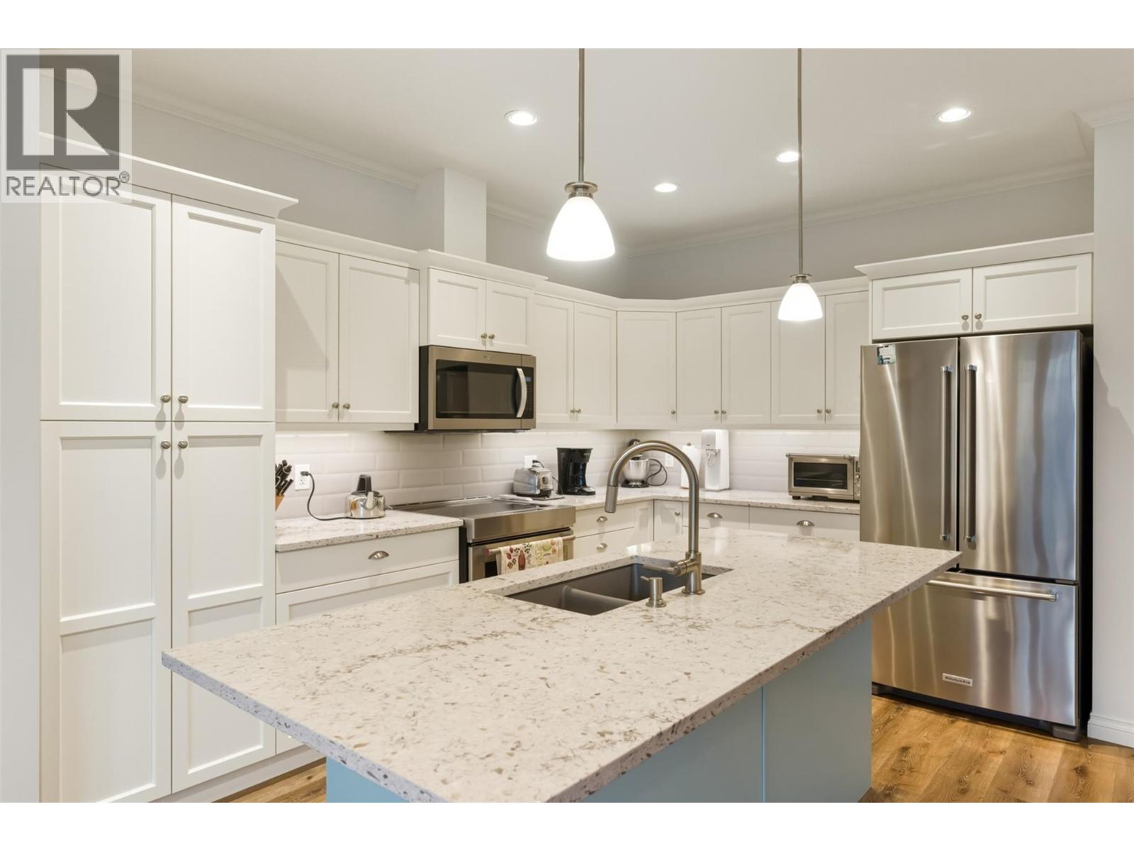 38 2450 Radio Tower Road, Oliver