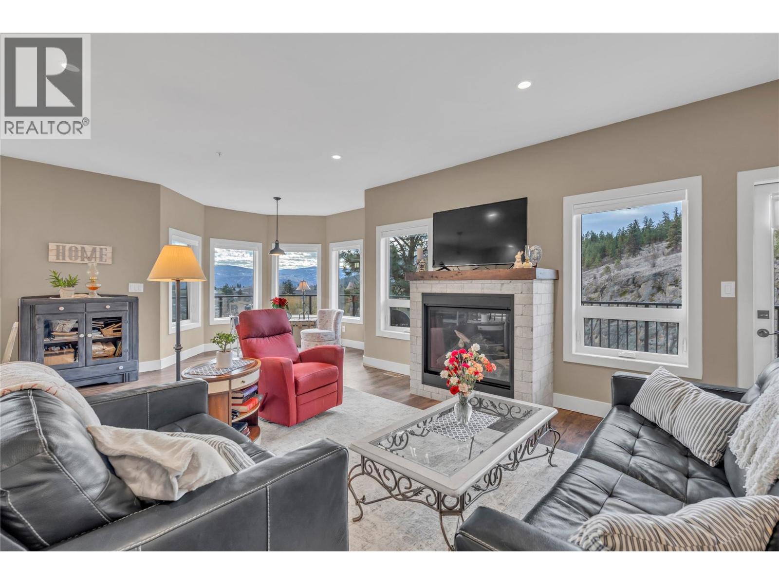 6709 Victoria Road Unit# 3, Summerland