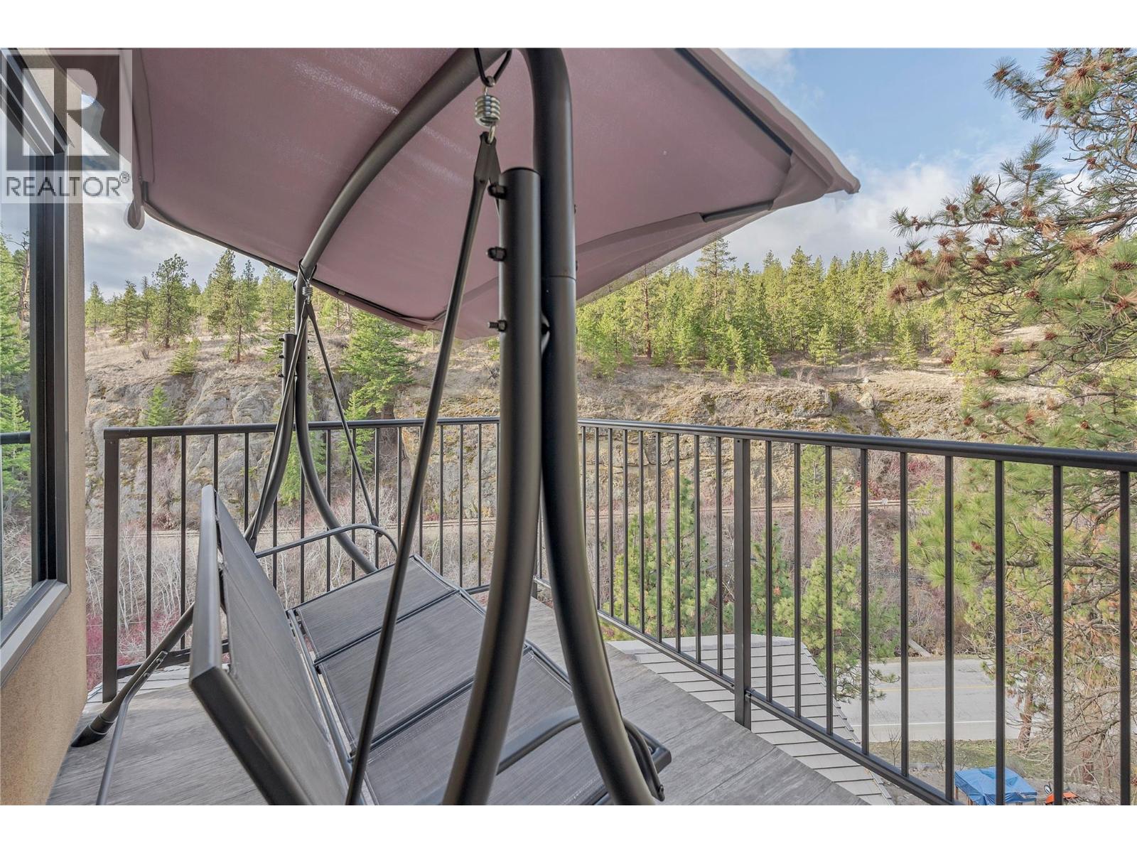 6709 Victoria Road Unit# 3, Summerland