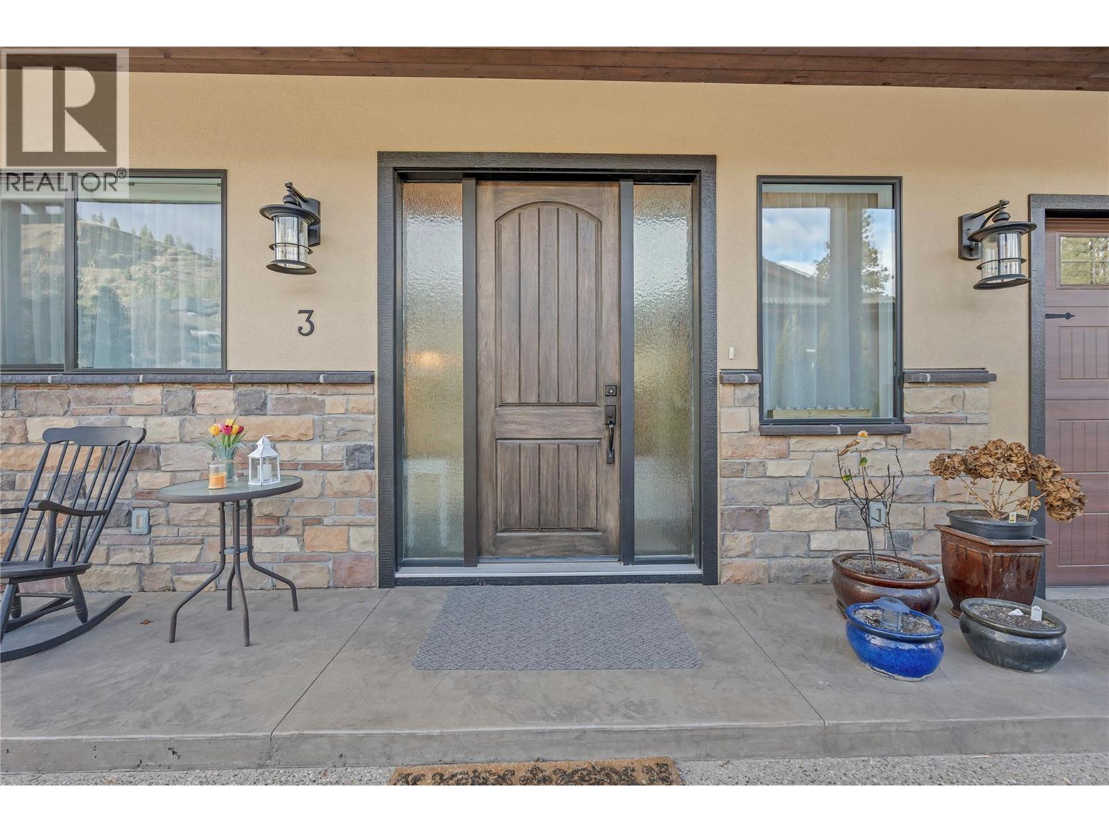 6709 Victoria Road Unit# 3, Summerland