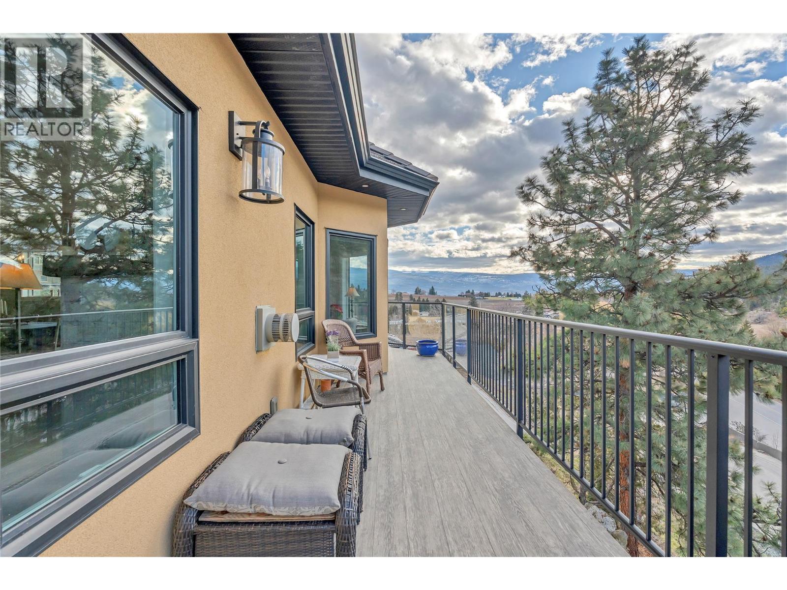 6709 Victoria Road Unit# 3, Summerland