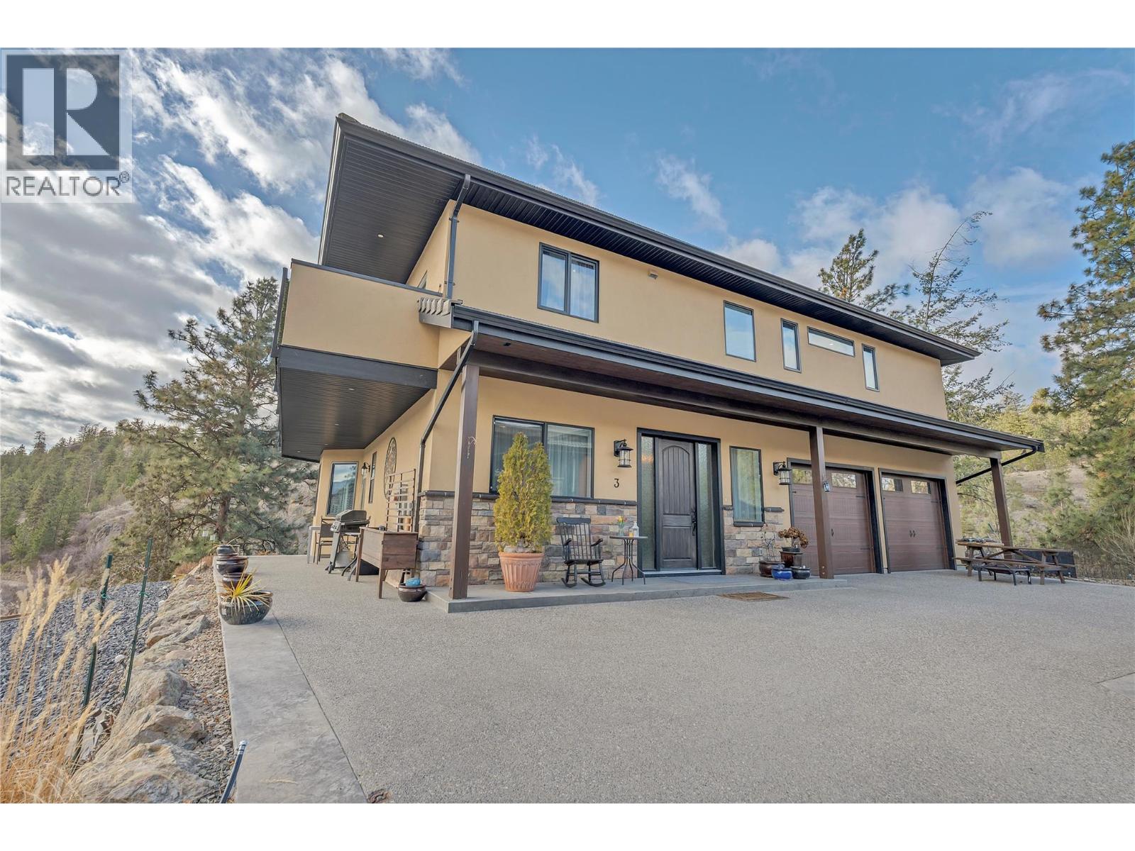 #3 6709 Victoria Road - 40