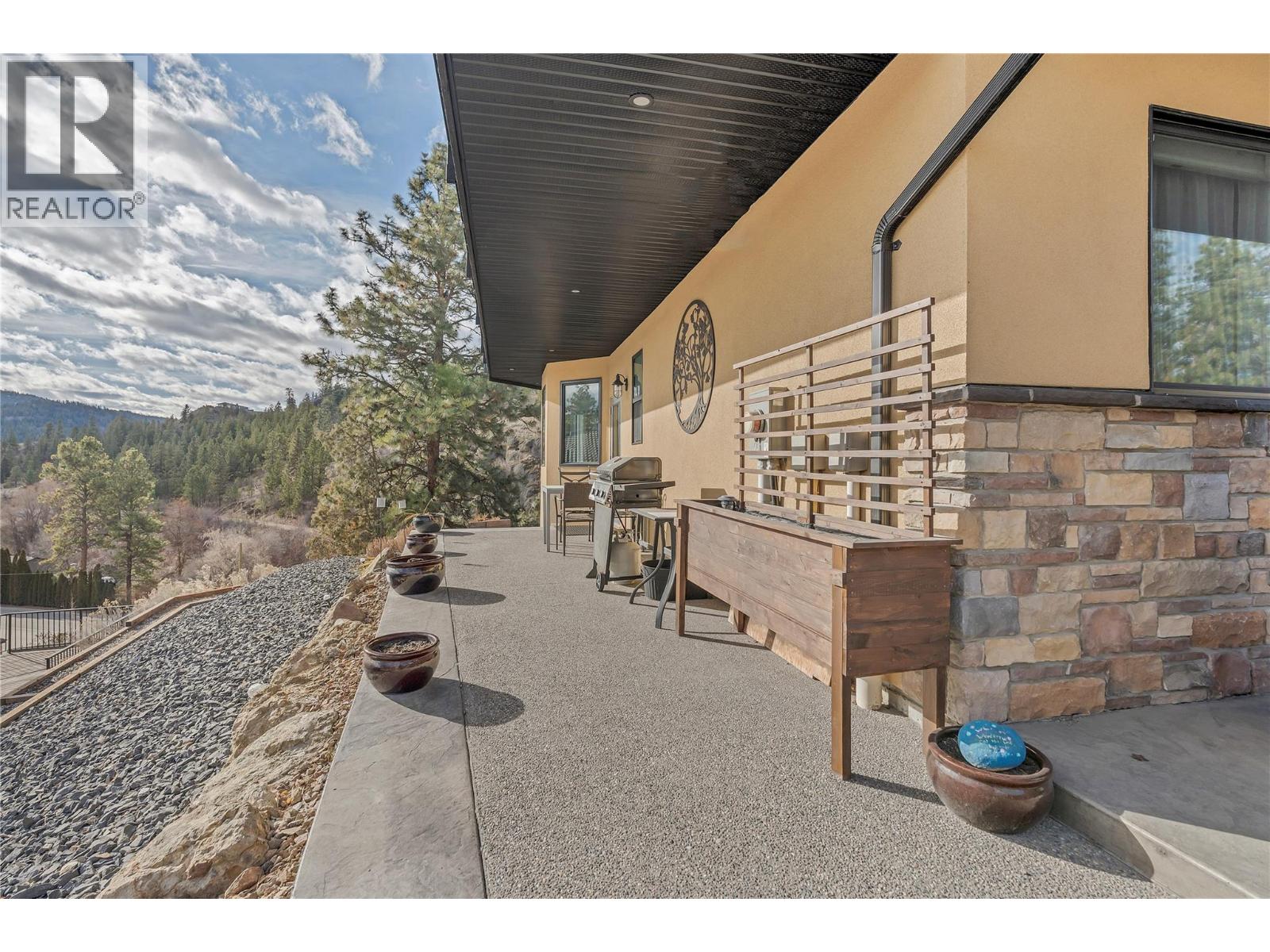 6709 Victoria Road Unit# 3, Summerland