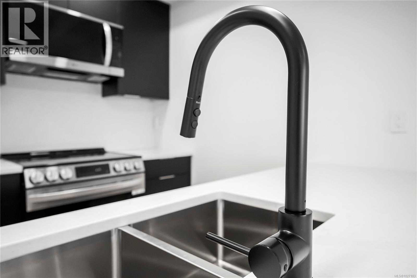 505 45 Haliburton St, Nanaimo