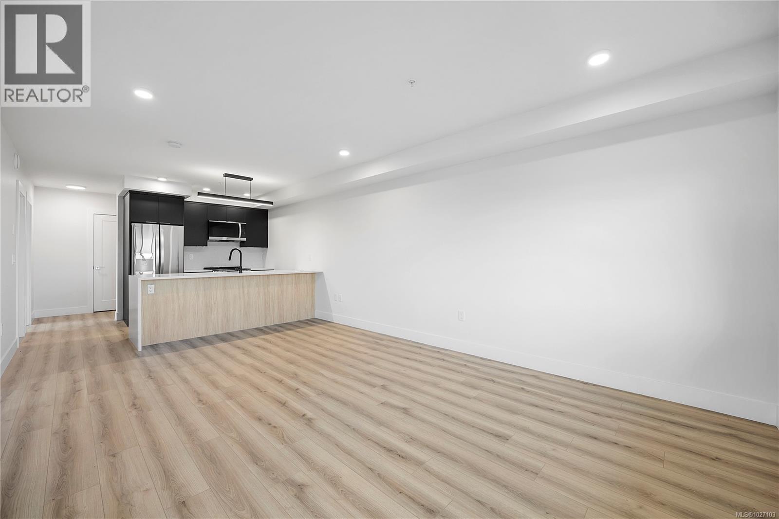 505 45 Haliburton St, Nanaimo