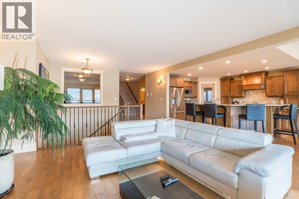 14419 Downton Avenue Unit# 207, Summerland