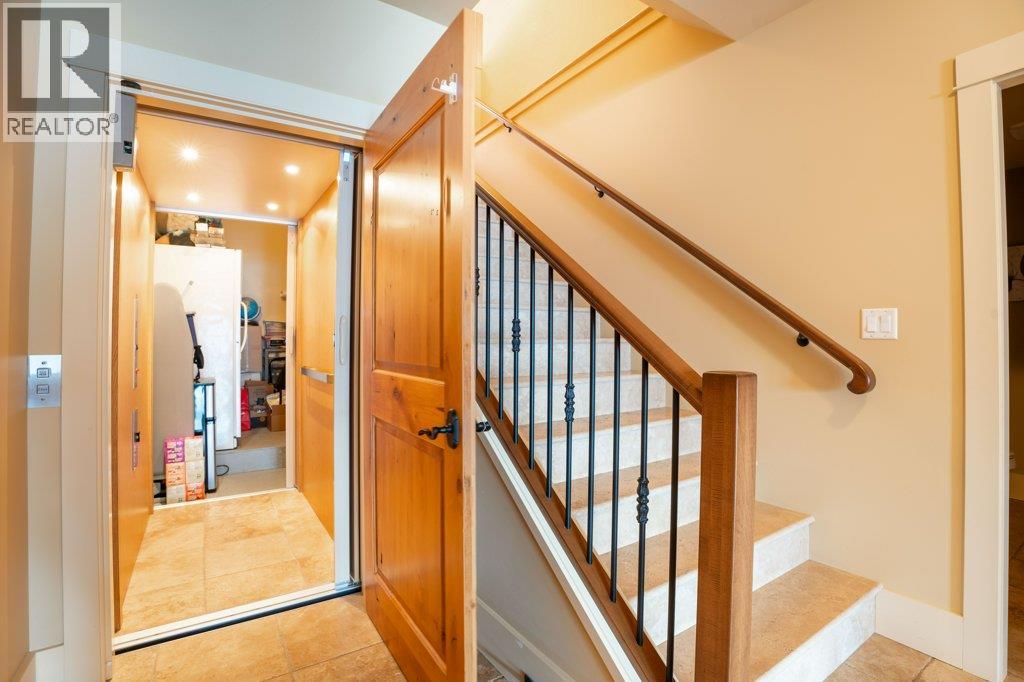 14419 Downton Avenue Unit# 207, Summerland