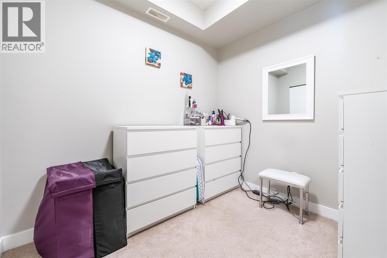 37 10133 RIVER DRIVE, Richmond