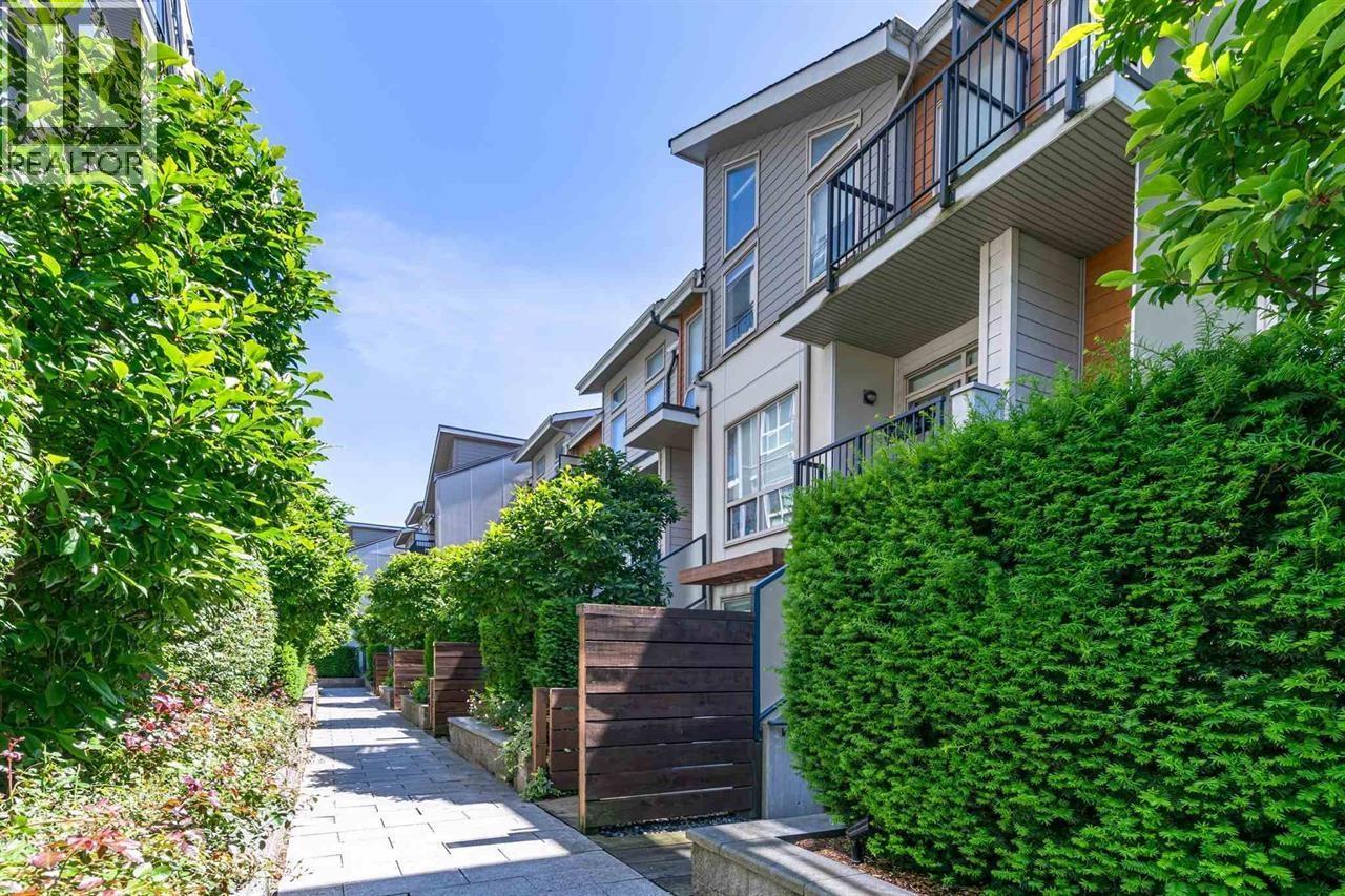 37 10133 RIVER DRIVE, Richmond