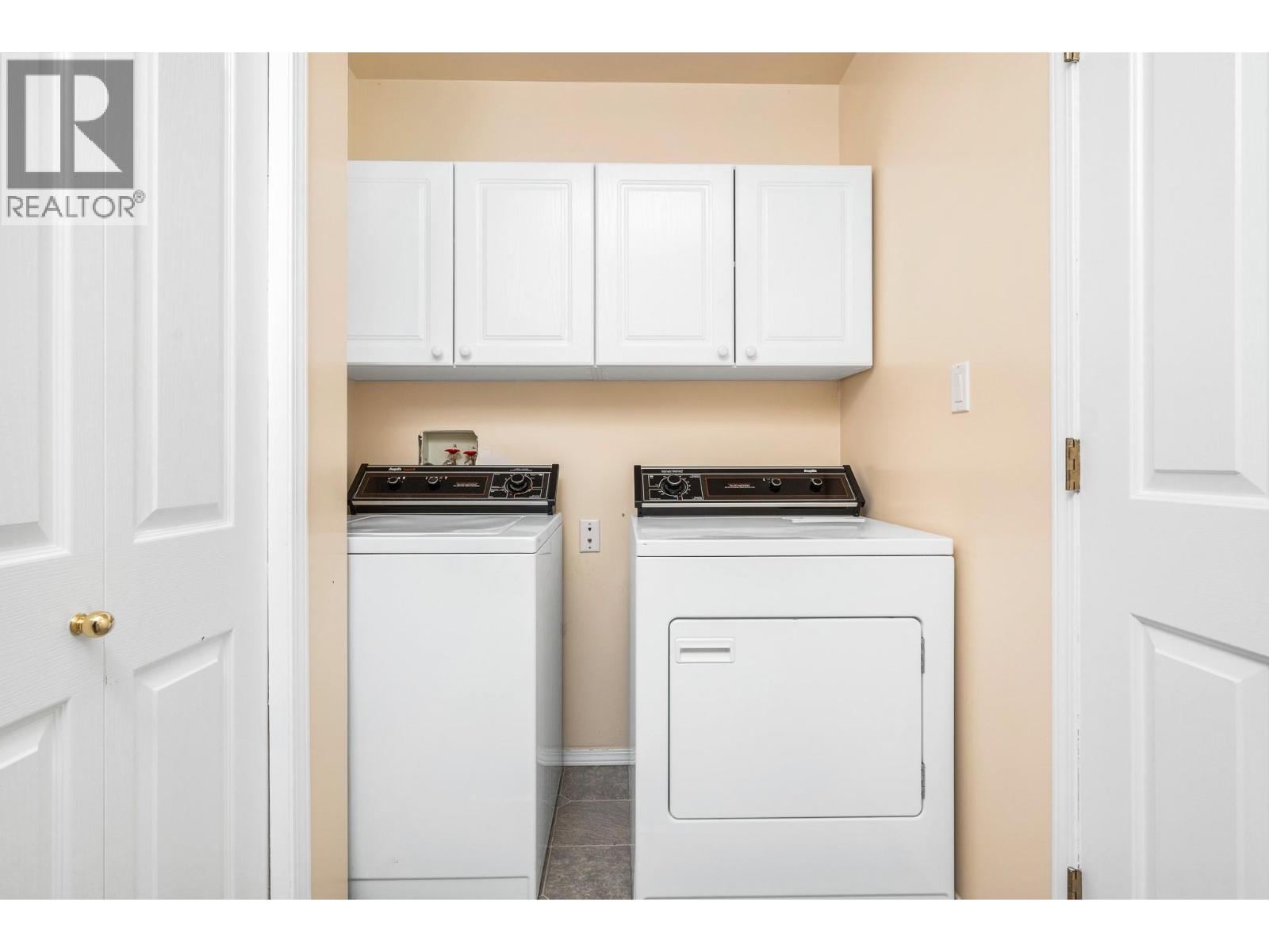 833 8 Avenue, Vernon